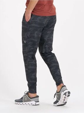 Vuori Men’s Sunday Performance Jogger Size Small